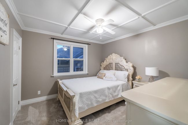 523 Lake Dr E, House other with 4 bedrooms, 3 bathrooms and 5 parking in Willow Beach ON | Image 11