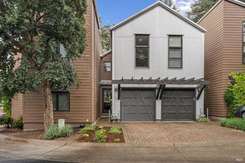 532 Grove St, Healdsburg, CA, 95448-4772 | Card Image