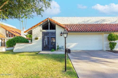 5822 N Scottsdale Rd, Paradise Valley, AZ, 85253-5916 | Card Image
