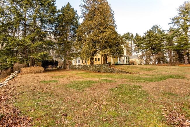 204 Ridge St, House other with 6 bedrooms, 4 bathrooms and 12 parking in Millis MA | Image 37