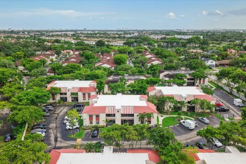 1-20015 Ne 3rd Court, Miami, FL, 33179 | Card Image