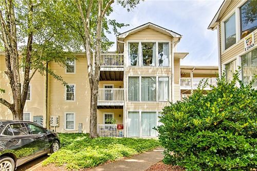 1102 Augusta Dr Se, Marietta, GA, 30067-4448 | Card Image