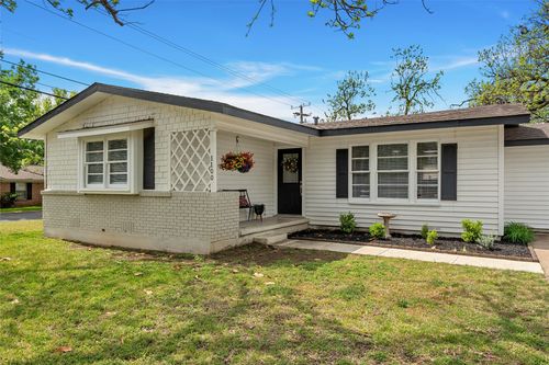 1100 N 66th St, Waco, TX, 76710-4126 | Card Image