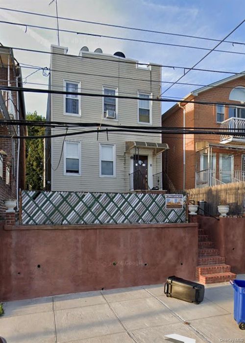 6734 52nd Ave, Maspeth, NY, 11378-1404 | Card Image