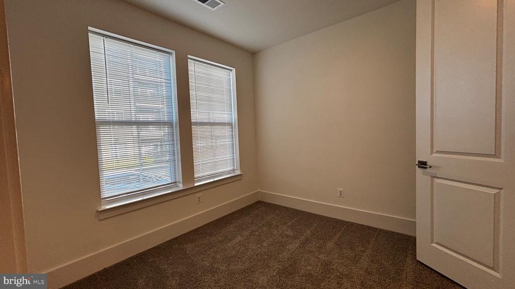 Residential Lease in FREDERICKSBURG 4