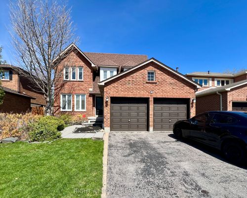 4 Silverbirch Place, Whitby, ON, L1R1X7 | Card Image
