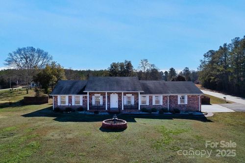 104 Greenway Ave, Union, SC, 29379-7914 | Card Image