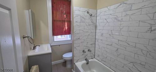 120 Sunset Ave, Newark, NJ, 07106-1937 | Card Image