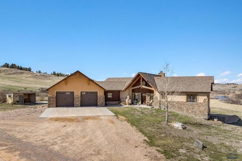 10226 Buena Vista Ln, Belle Fourche, SD, 57717-6226 | Card Image