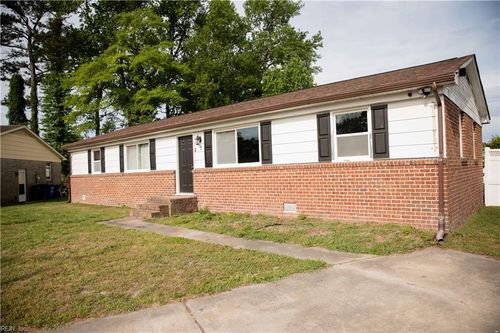 7 Lake Forest Ct, Portsmouth, VA, 23701-3125 | Card Image