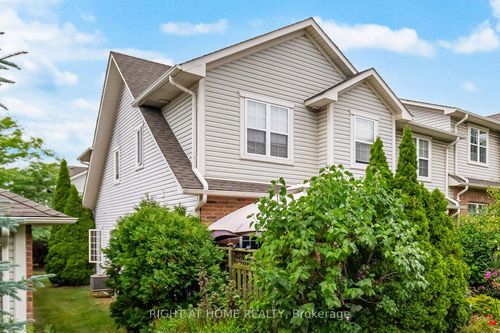 35-1085 Harrogate Dr, Ancaster, ON, L9K1R2 | Card Image