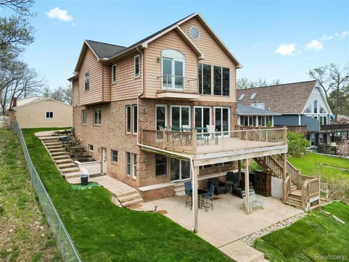 11589 Ember, Davisburg, MI, 48350-3507 | Card Image