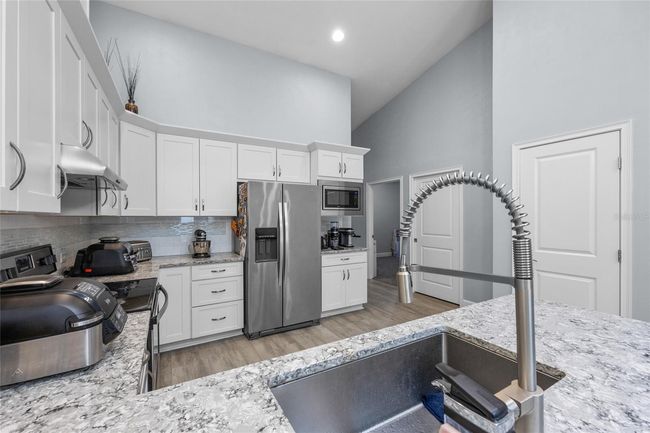 1088 Nw 126 Th Way, House other with 2 bedrooms, 2 bathrooms and null parking in NEWBERRY FL | Image 7