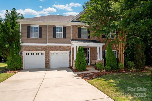 8909 Savannah Rd, Harrisburg, NC, 28075-7700 | Card Image