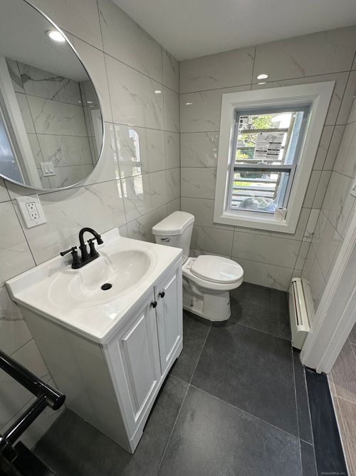 lower-level-48 Prest Street, New London, CT, 06320 | Card Image