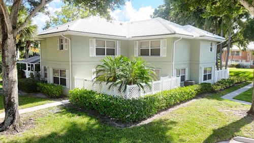 1919 Hartford Court, West Palm Beach, FL, 33409 | Card Image
