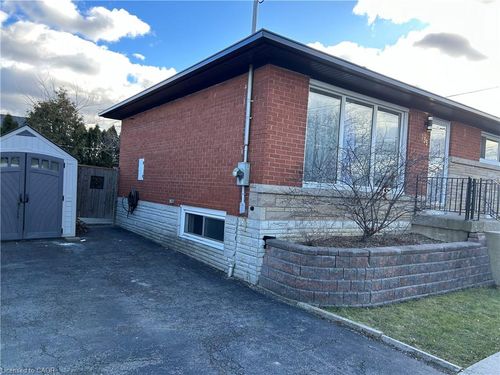 lower-533 E 27th St, Hamilton, ON, L8V3H4 | Card Image