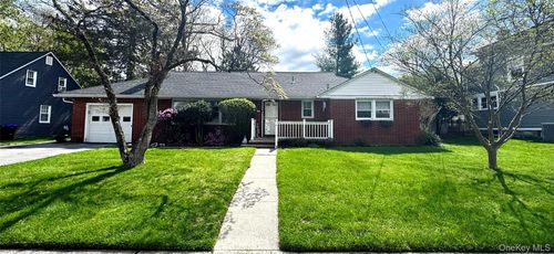 16 Beechwood Ter, Poughkeepsie, NY, 12601-4916 | Card Image