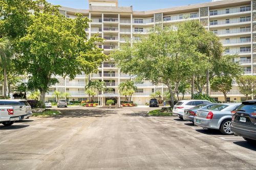 apt-704-3507 Oaks Way, Pompano Beach, FL, 33069-5351 | Card Image