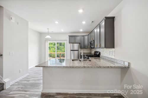7011 Jane Parks Way, Charlotte, NC, 28217-3670 | Card Image