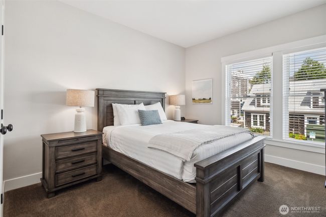 211 Market St, Townhouse with 3 bedrooms, 4 bathrooms and 1 parking in Pacific Beach WA | Image 13