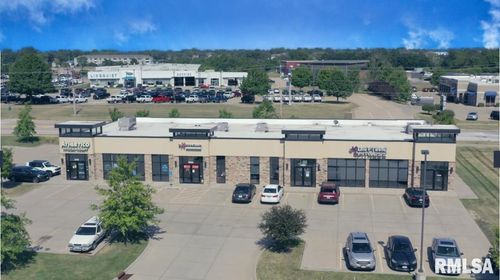 3260 Ridge Pt, Bettendorf, IA, 52722-5312 | Card Image