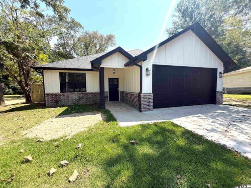 431 Cypress St, Pittsburg, TX, 75686-1103 | Card Image