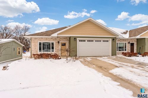 1111 N Union Ave Avenue, Madison, SD, 57042 | Card Image