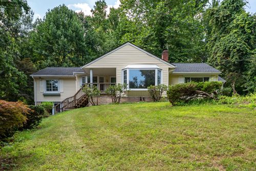 71 County Rd, Marion, CT, 06444-0077 | Card Image