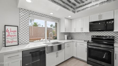 115-7329 N Via Camello Del Norte, Scottsdale, AZ, 85258-3623 | Card Image