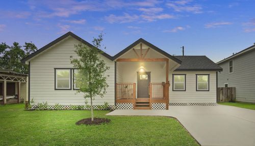 1426 16th St, Galena Park, TX, 77547-2428 | Card Image