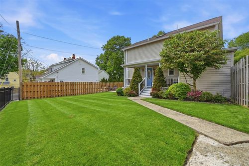 615 Lincoln Pl, Sewickley, PA, 15143-1732 | Card Image
