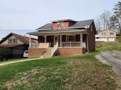 69 Maple Lake Ct, Bridgeport, WV, 26330-7810 | Card Image
