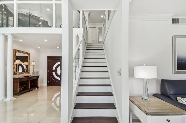 Stunning staircase | Image 41
