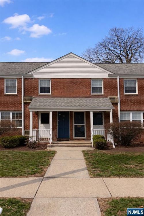 118 Darwin Ave, Rutherford, NJ, 07070-1324 | Card Image
