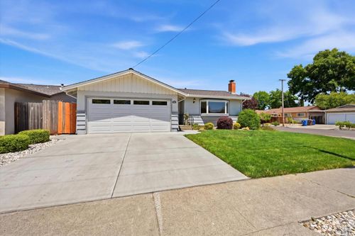 802 Pueblo Ave, Napa, CA, 94558-3525 | Card Image