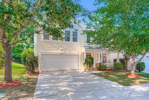 10080 Paisley Dr, Charlotte, NC, 28269-2293 | Card Image