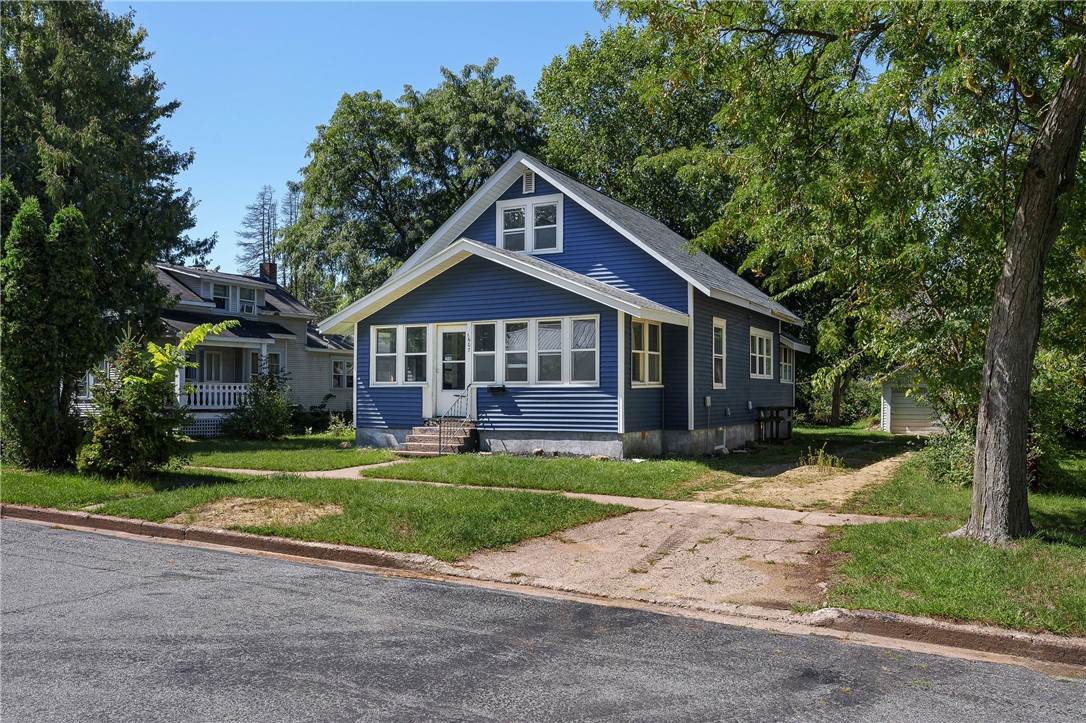 7th St, Menomonie, WI 54751