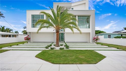 1798 Holiday Ln, NAPLES, FL, 34104-4221 | Card Image