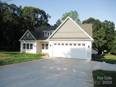 227 Golf Course Road, House other with 3 bedrooms, 2 bathrooms and null parking in Maiden NC | Image 3