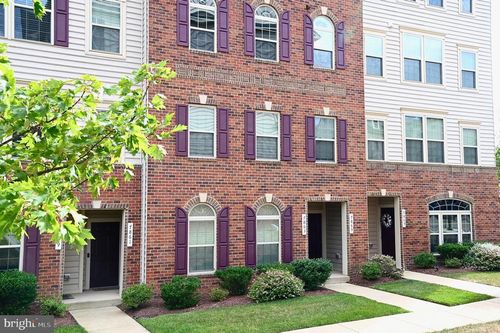 7865 Culloden Crest Ln, GAINESVILLE, VA, 20155-3662 | Card Image