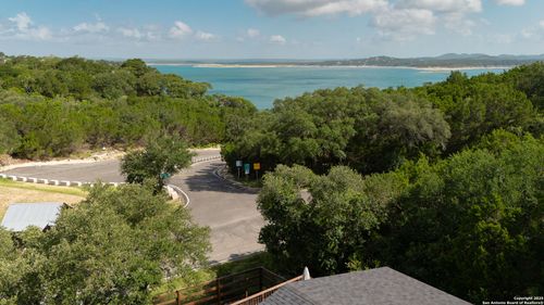 574 Skyline Dr, Canyon Lake, TX, 78133-4814 | Card Image