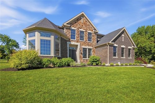 2731 Bent Grass Dr, Beavercreek, OH, 45431-8592 | Card Image