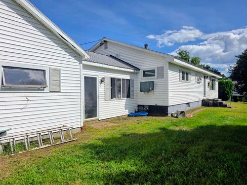 31 Pierce Road, Hinsdale, NH, 03451 | Card Image