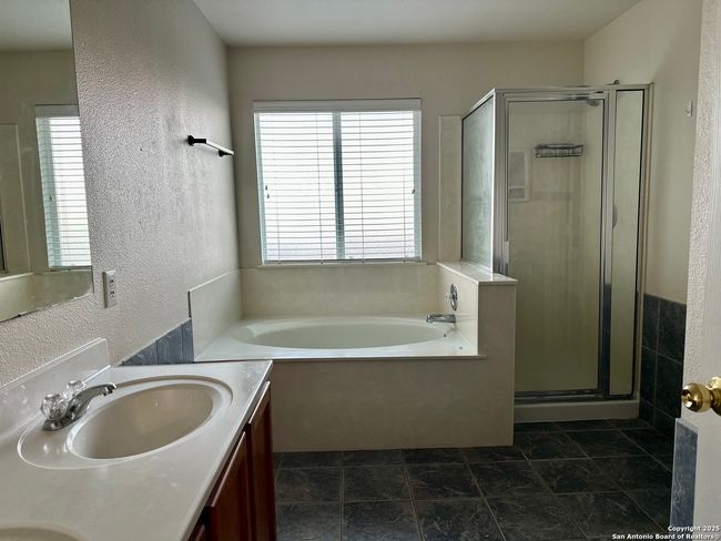 1660 Spice Spg, House other with 4 bedrooms, 3 bathrooms and null parking in San Antonio TX | Image 8