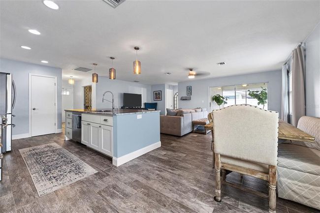 161 Sandhurst Dr, House other with 2 bedrooms, 2 bathrooms and null parking in VENICE FL | Image 17