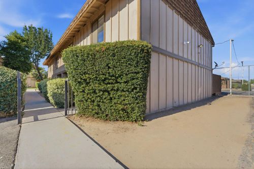 112-1221 N Peach Ave, Fresno, CA, 93727-2262 | Card Image