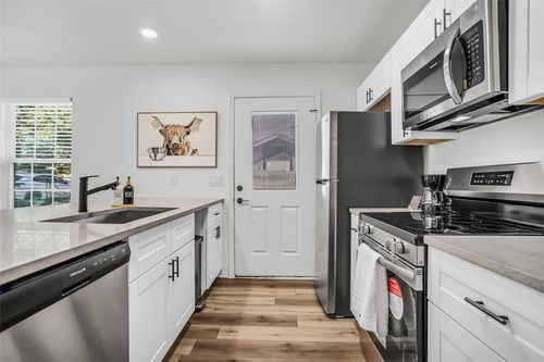 308 S 3rd St, Bonham, TX, 75418-4704 | Card Image