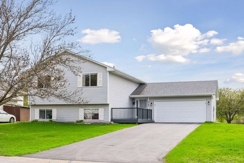 2187 Grimm Rd, Chaska, MN, 55318-2871 | Card Image