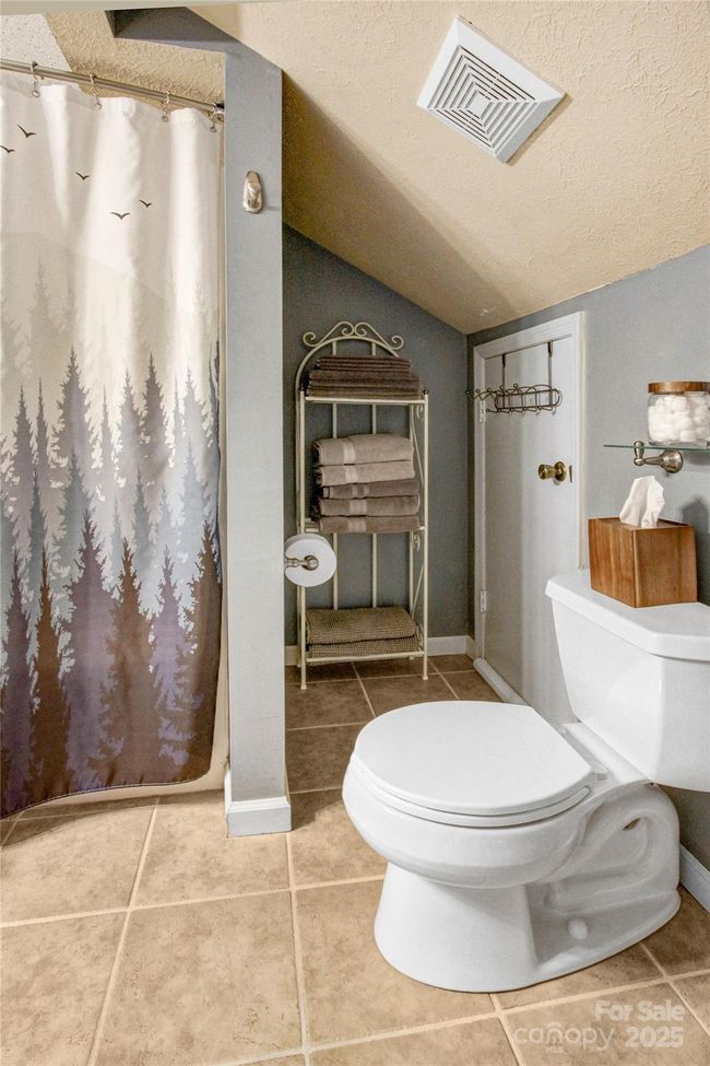 Primary Bath | Image 23